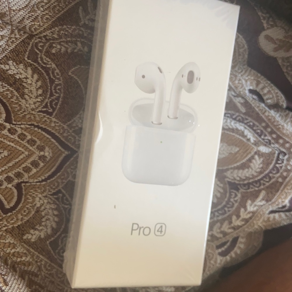 EarPods pro 4